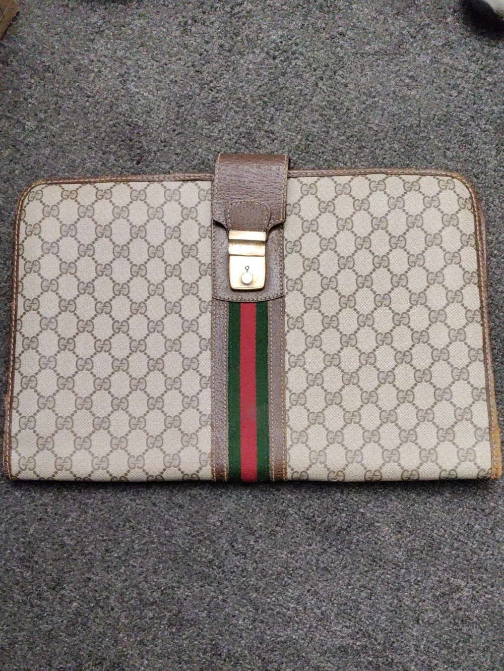 Gucci Beige GG Supreme Canvas Folio with Green and Red Web